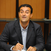 Fostul primar Sorin Apostu se întoarce la catedră. Ce decizie a luat cu privire la politică?